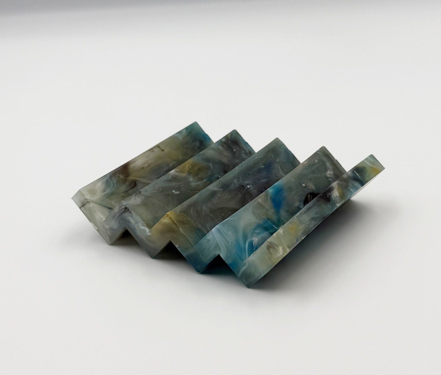 marbled colour zigzag recycled plastic soap dish